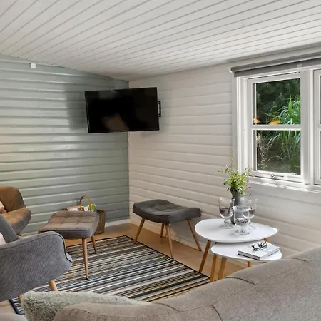3 Bedroom Nice In Vaeggerlose Ferienhaus *