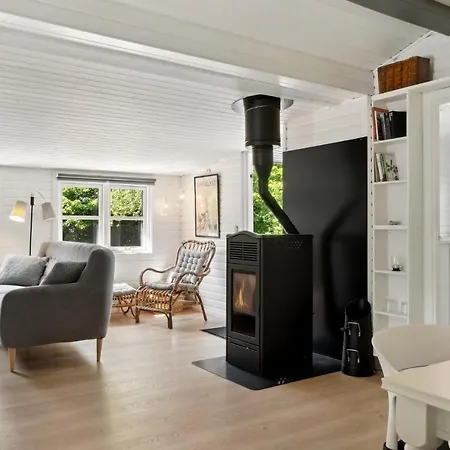 Ferienhaus 3 Bedroom Nice In Vaeggerlose *